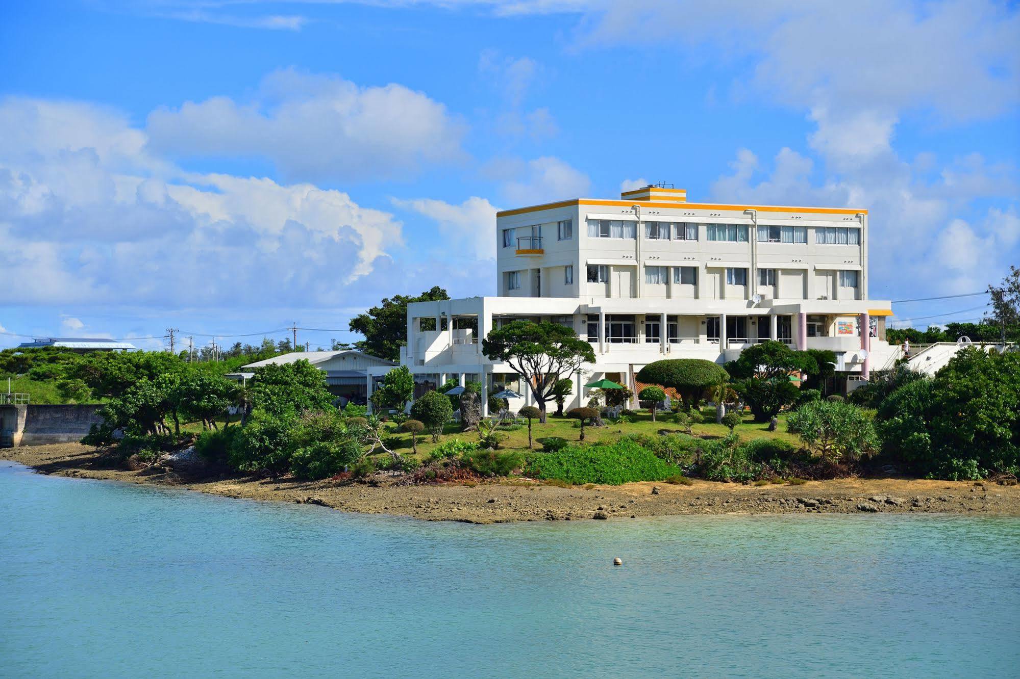 Hotel South Island Miyakojima  Экстерьер фото