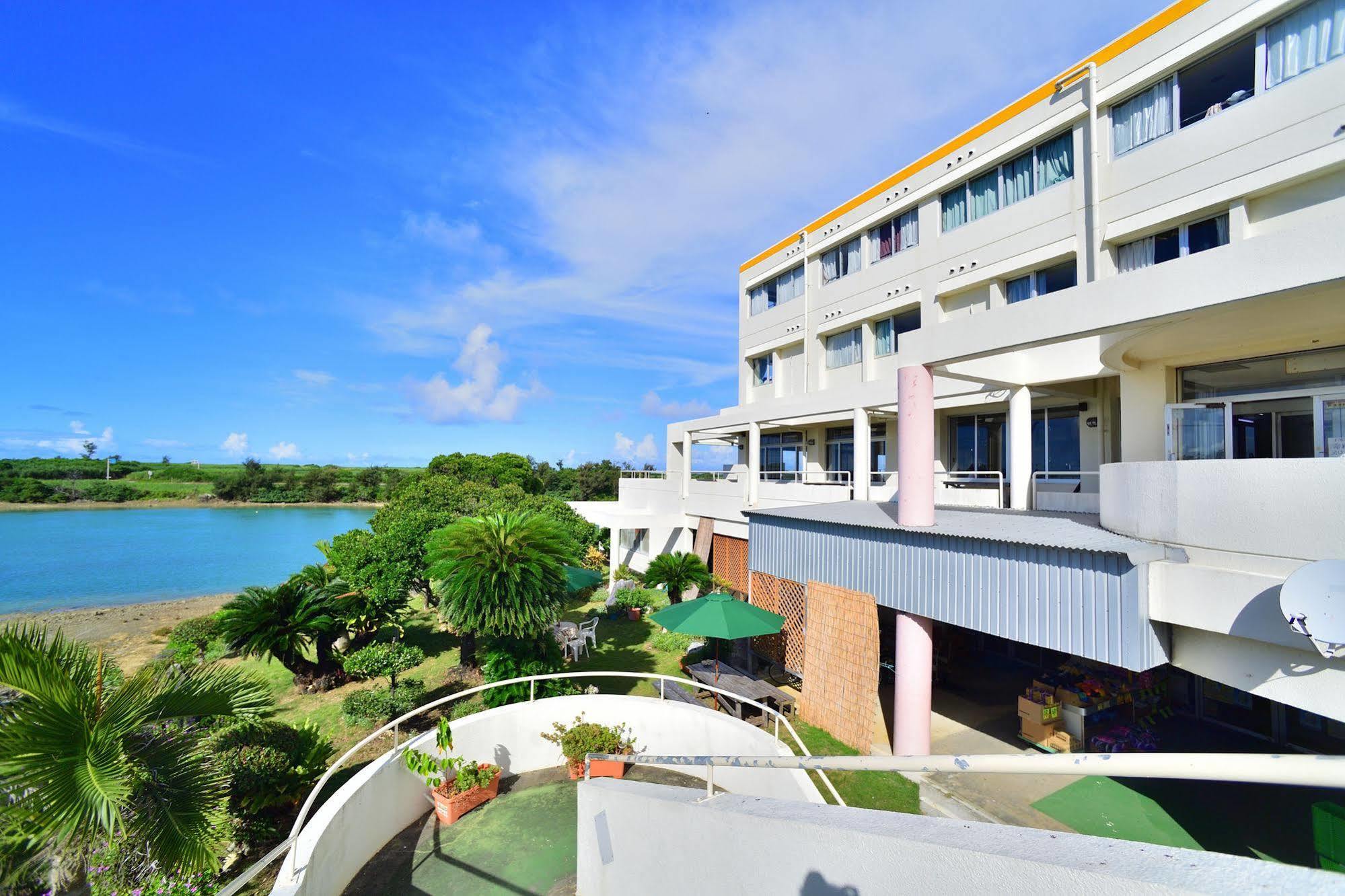 Hotel South Island Miyakojima  Экстерьер фото