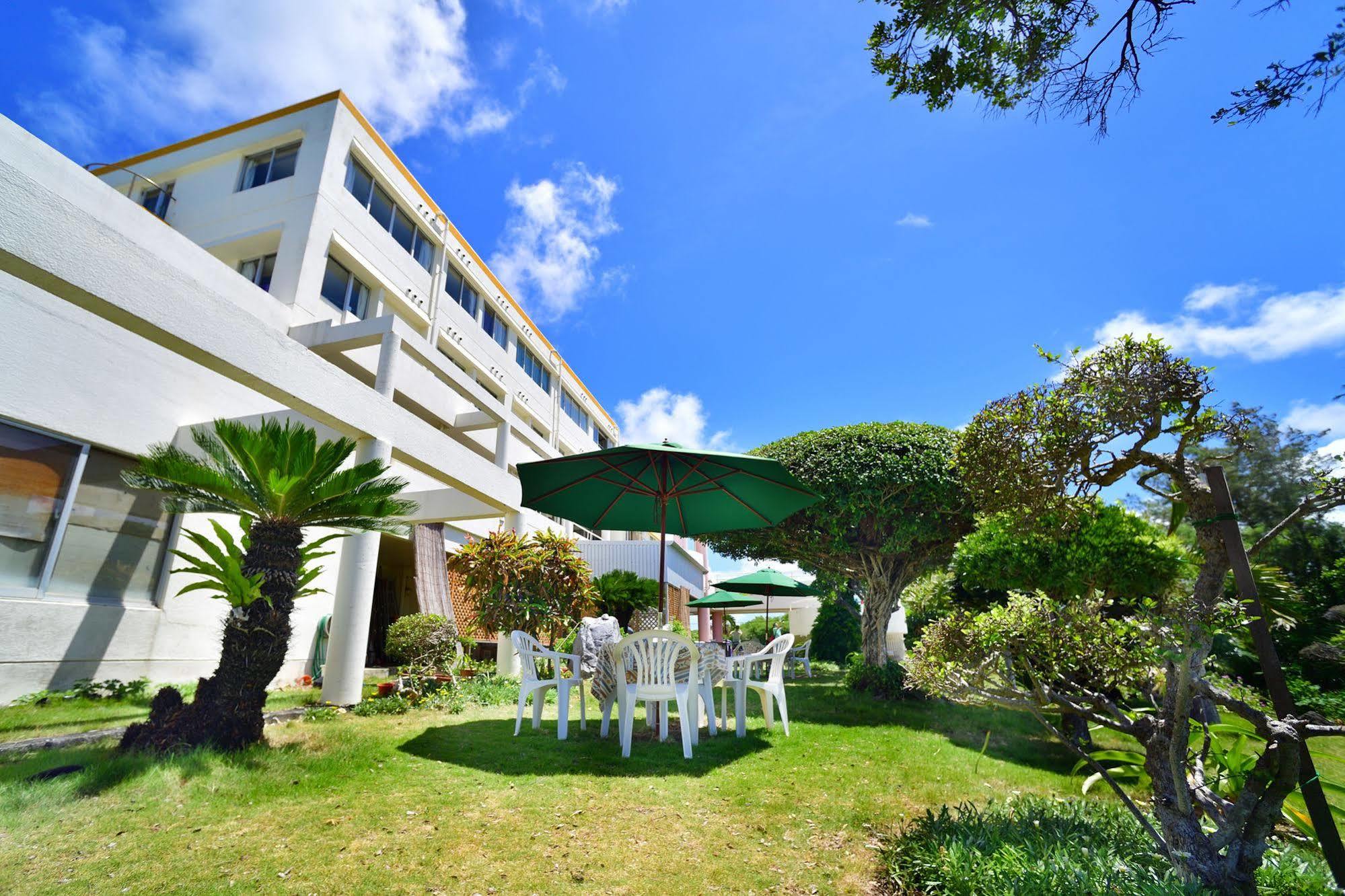 Hotel South Island Miyakojima  Экстерьер фото